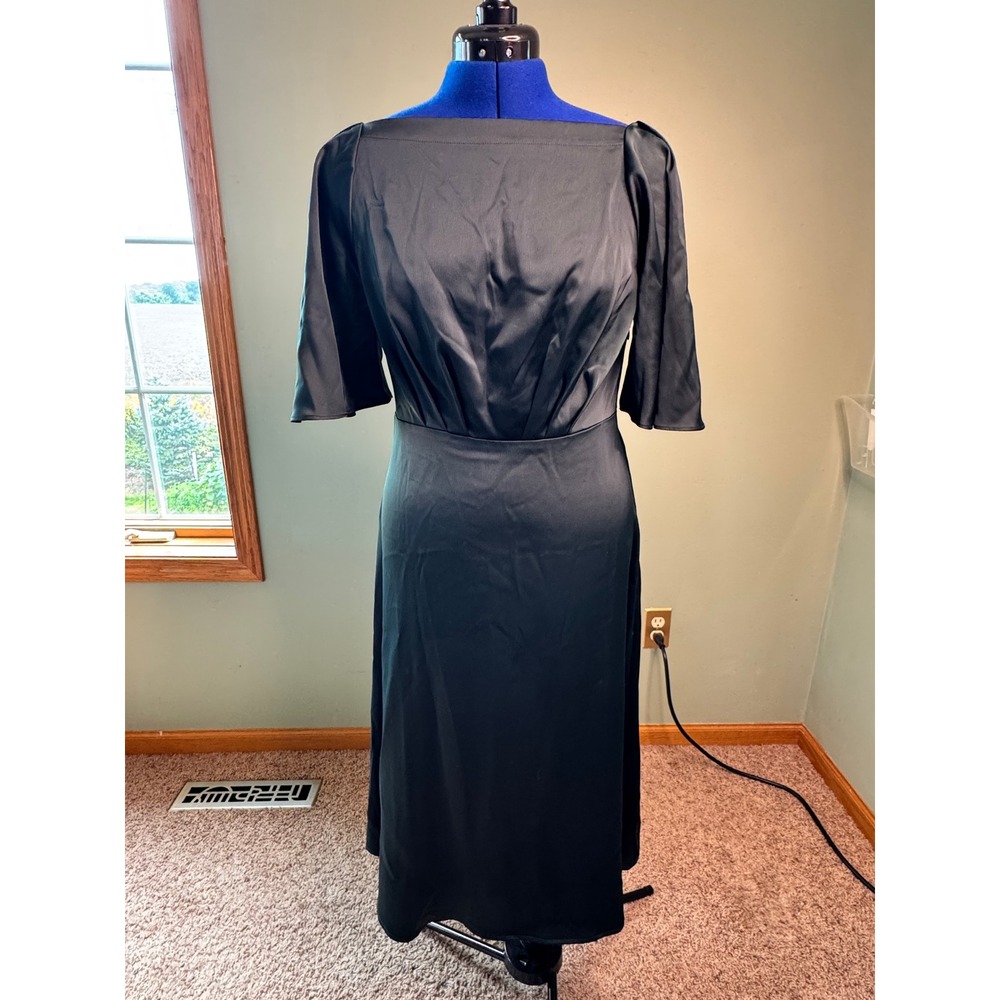 Banana Republic Satin Midi Dress Forest Green Square Neck Pleated Size 4